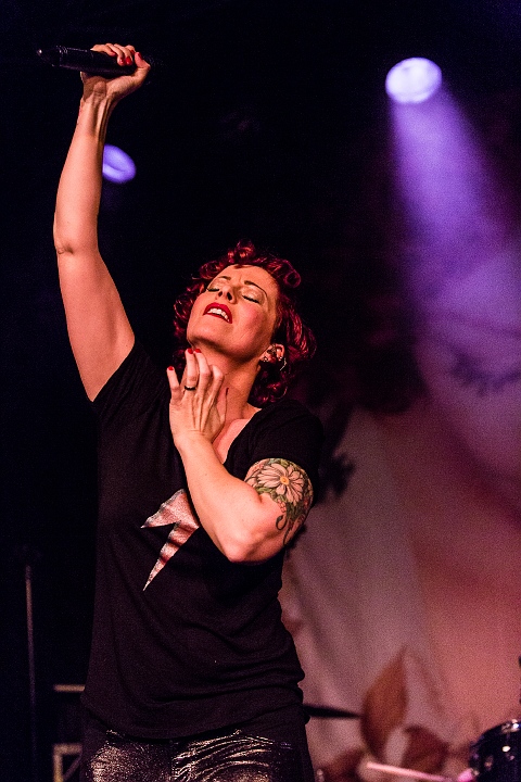Anneke Van Giersbergen @ Effenaar, picture 24, photographed by Edwin Houdevelt - FrontView Magazine