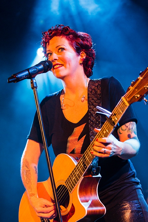 Anneke Van Giersbergen @ Effenaar, picture 31, photographed by Edwin Houdevelt - FrontView Magazine