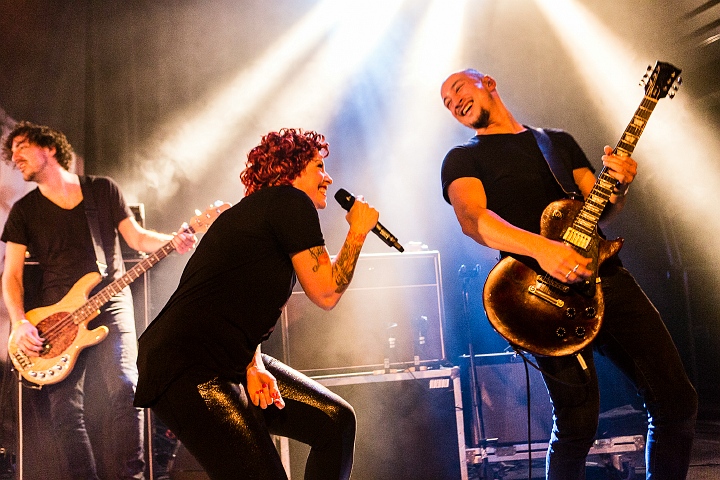 Anneke Van Giersbergen @ Effenaar, picture 47, photographed by Edwin Houdevelt - FrontView Magazine