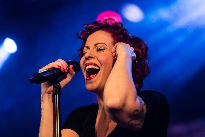 Anneke Van Giersbergen @ Effenaar, picture 50, photographed by Edwin Houdevelt - FrontView Magazine