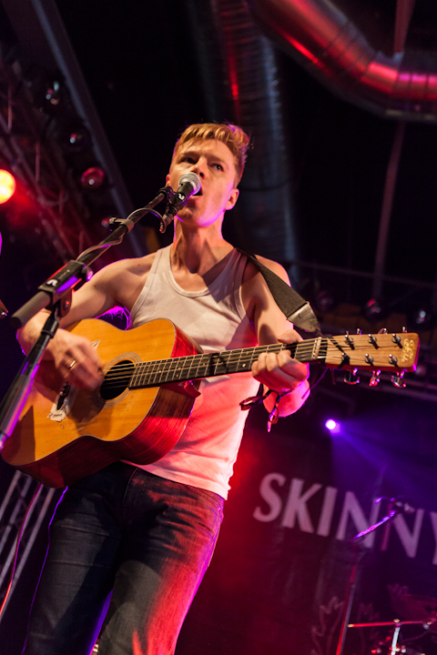 Skinny Lister @ Vans Warped Tour NL, picture 13, photographed by Dorien Goetschalckx - FrontView Magazine