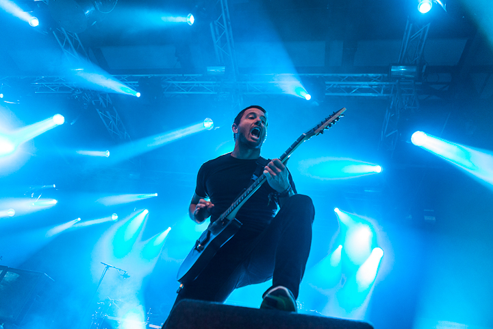Parkway Drive @ Vans Warped Tour NL, picture 6, photographed by Dorien Goetschalckx - FrontView Magazine
