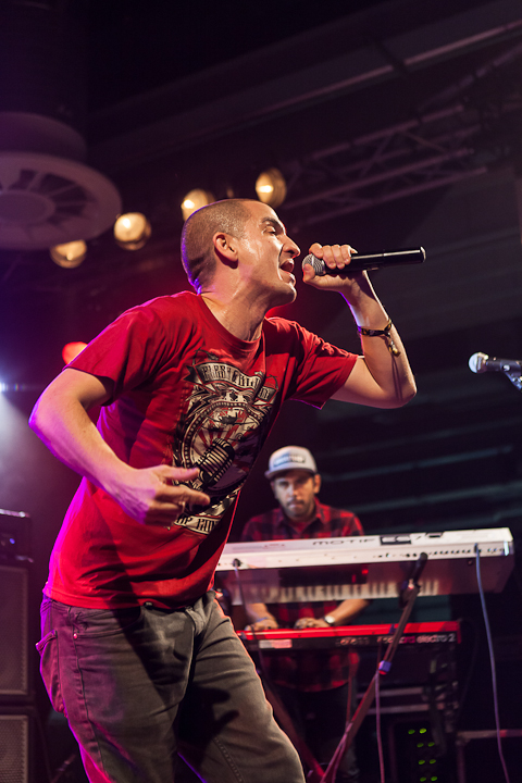 Watsky & Wax @ Vans Warped Tour NL, picture 8, photographed by Dorien Goetschalckx - FrontView Magazine