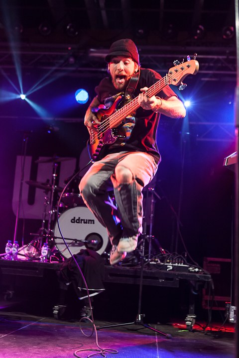 Watsky & Wax @ Vans Warped Tour NL, picture 19, photographed by Dorien Goetschalckx - FrontView Magazine