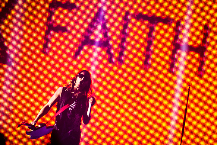 30 Seconds To Mars @ Lotto Arena, picture 9, photographed by Tom Stessens - FrontView Magazine