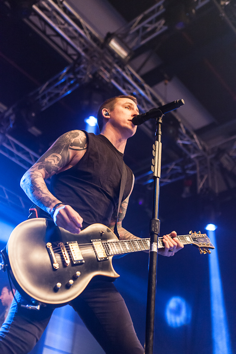 Yellowcard @ Vans Warped Tour NL, picture 7, photographed by Dorien Goetschalckx - FrontView Magazine