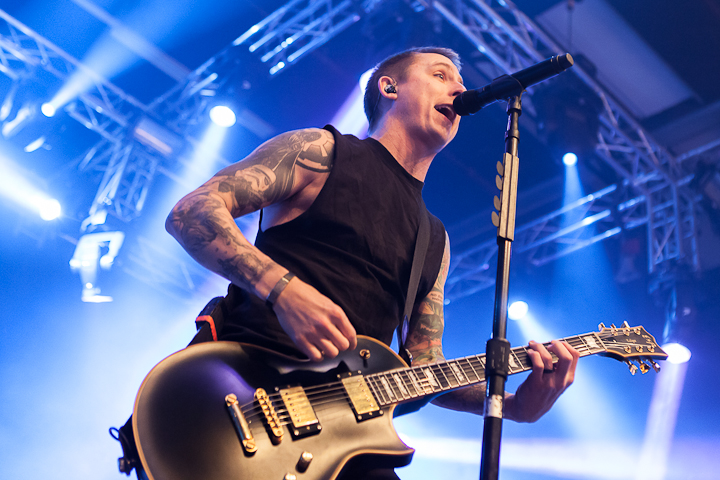 Yellowcard @ Vans Warped Tour NL, picture 9, photographed by Dorien Goetschalckx - FrontView Magazine