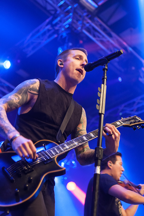 Yellowcard @ Vans Warped Tour NL, picture 19, photographed by Dorien Goetschalckx - FrontView Magazine