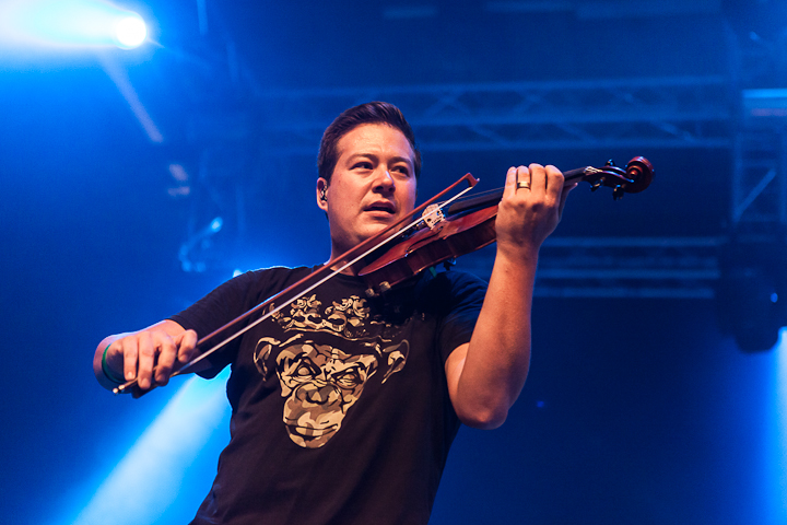 Yellowcard @ Vans Warped Tour NL, picture 20, photographed by Dorien Goetschalckx - FrontView Magazine