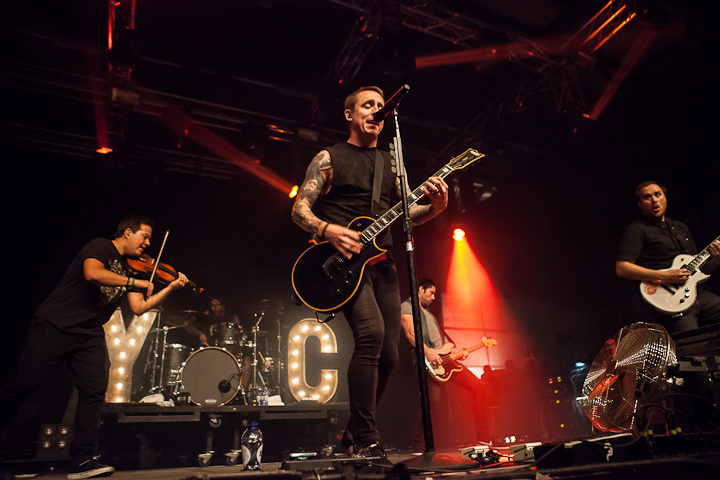 Yellowcard @ Vans Warped Tour NL, picture 21, photographed by Dorien Goetschalckx - FrontView Magazine