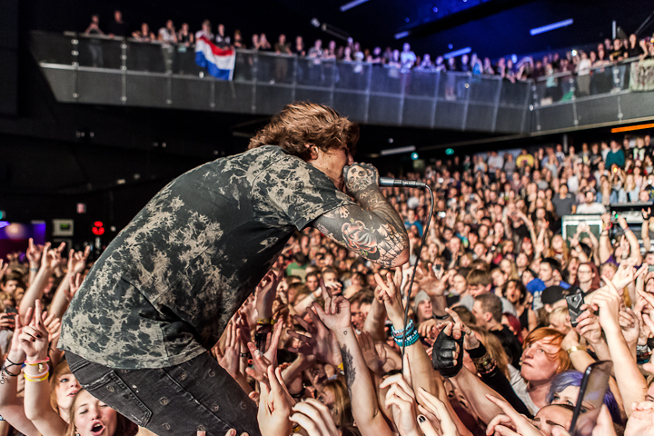 Bring Me The Horizon @ 013, foto 8, foto's door Dorien Goetschalckx - FrontView Magazine