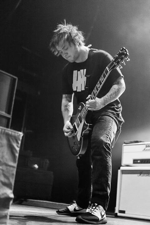 Bring Me The Horizon @ 013, foto 10, foto's door Dorien Goetschalckx - FrontView Magazine