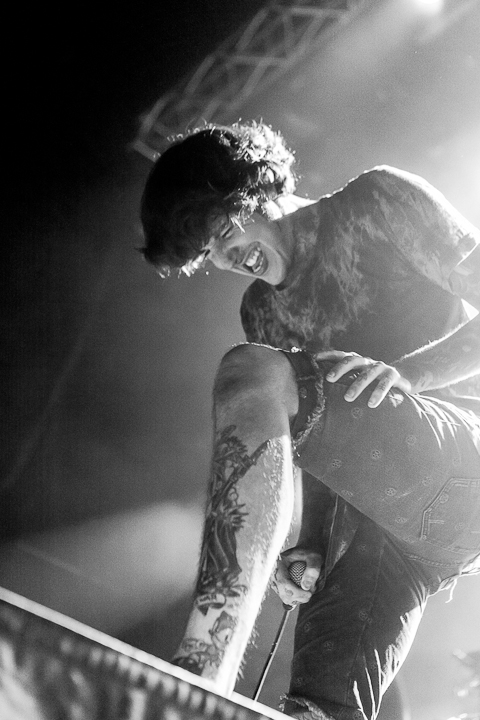 Bring Me The Horizon @ 013, foto 13, foto's door Dorien Goetschalckx - FrontView Magazine