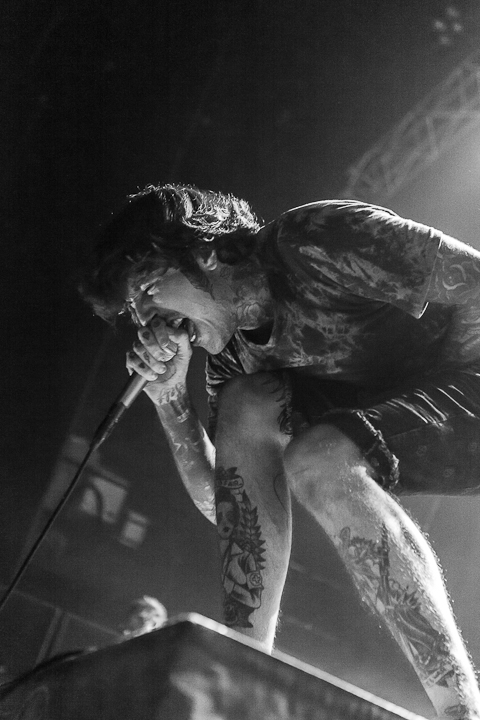 Bring Me The Horizon @ 013, foto 15, foto's door Dorien Goetschalckx - FrontView Magazine