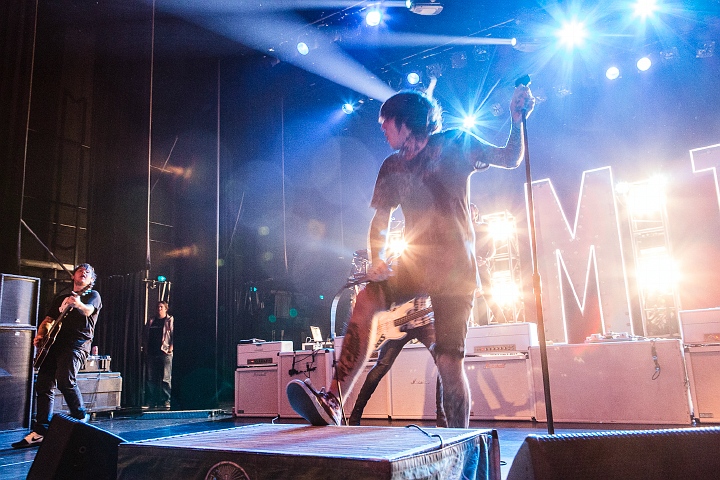 Bring Me The Horizon @ AB Brussel, picture 9, photographed by Edwin Houdevelt - FrontView Magazine