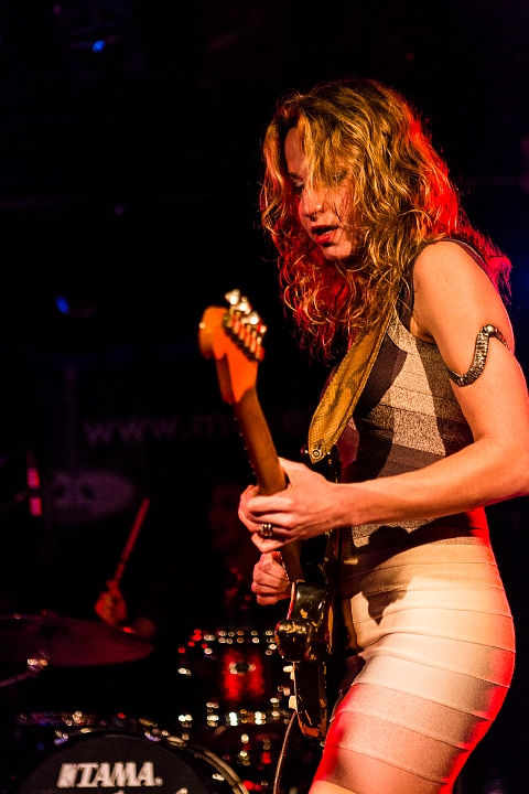 Ana Popovic @ Muziekodroom, picture 6, photographed by Edwin Houdevelt - FrontView Magazine