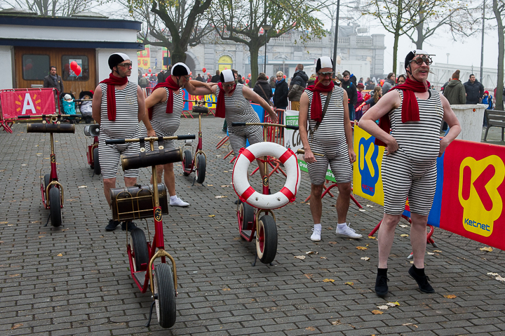 Aankomst Sinterklaas & Zwarte Piet @ Antwerpen, picture 6, photographed by Marc Ras - FrontView Magazine