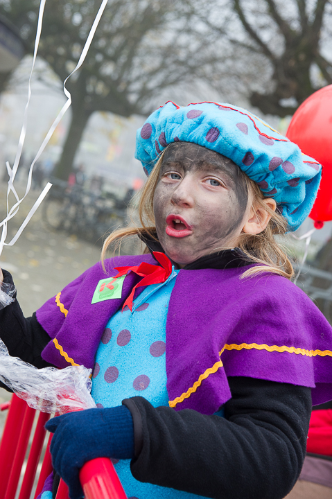 Aankomst Sinterklaas & Zwarte Piet @ Antwerpen, picture 8, photographed by Marc Ras - FrontView Magazine