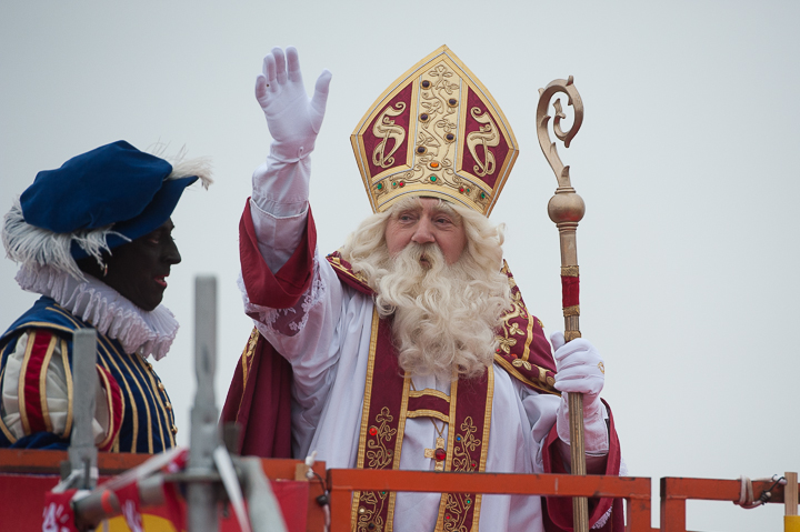Aankomst Sinterklaas & Zwarte Piet @ Antwerpen, picture 21, photographed by Marc Ras - FrontView Magazine