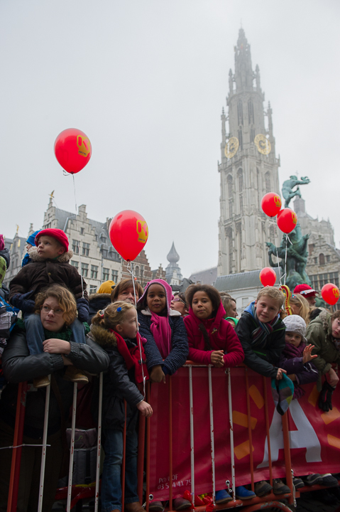 Aankomst Sinterklaas & Zwarte Piet @ Antwerpen, picture 40, photographed by Marc Ras - FrontView Magazine