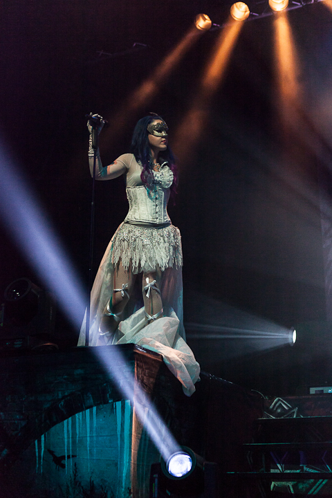 Kamelot @ 013, picture 2, photographed by Dorien Goetschalckx - FrontView Magazine