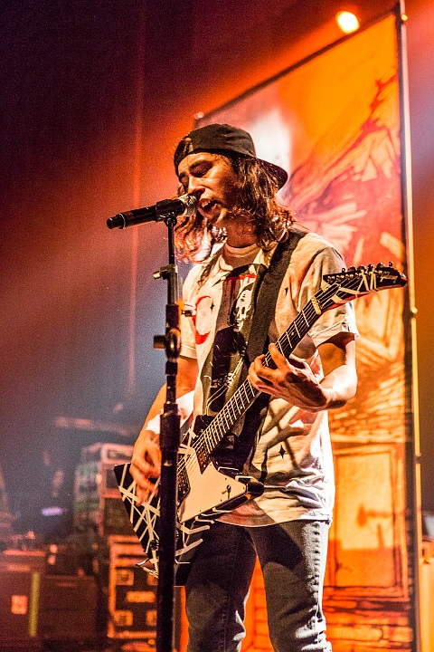 Pierce The Veil @ AB Brussel, picture 24, photographed by Edwin Houdevelt - FrontView Magazine