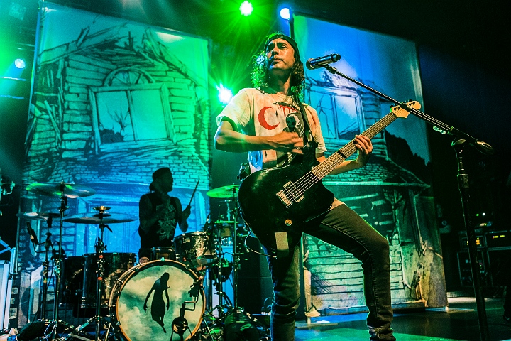 Pierce The Veil @ AB Brussel, picture 34, photographed by Edwin Houdevelt - FrontView Magazine