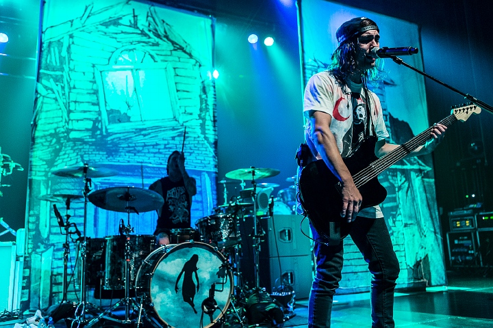 Pierce The Veil @ AB Brussel, picture 35, photographed by Edwin Houdevelt - FrontView Magazine