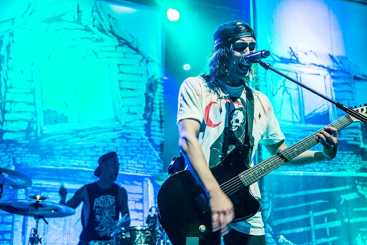 Pierce The Veil @ AB Brussel, picture 38, photographed by Edwin Houdevelt - FrontView Magazine