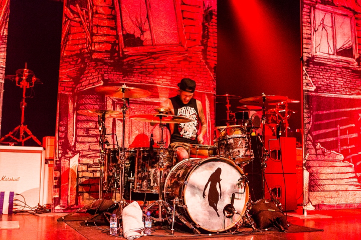 Pierce The Veil @ AB Brussel, picture 47, photographed by Edwin Houdevelt - FrontView Magazine