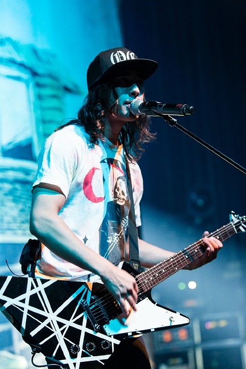 Pierce The Veil @ AB Brussel, picture 56, photographed by Edwin Houdevelt - FrontView Magazine