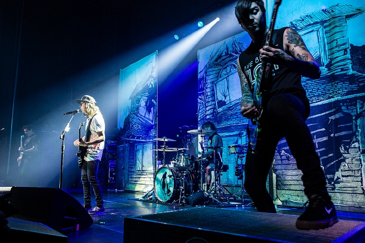 Pierce The Veil @ AB Brussel, picture 63, photographed by Edwin Houdevelt - FrontView Magazine