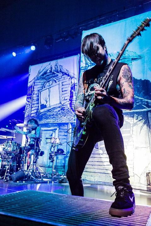 Pierce The Veil @ AB Brussel, picture 64, photographed by Edwin Houdevelt - FrontView Magazine