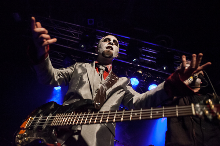 Deadly Circus Fire @ 013, picture 12, photographed by Dorien Goetschalckx - FrontView Magazine