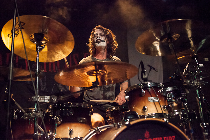 Deadly Circus Fire @ 013, picture 17, photographed by Dorien Goetschalckx - FrontView Magazine