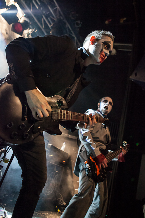 Deadly Circus Fire @ 013, picture 18, photographed by Dorien Goetschalckx - FrontView Magazine