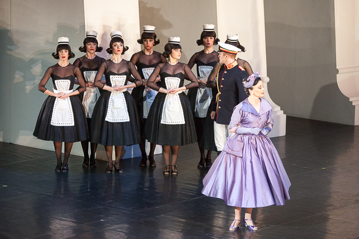 Matthew Bourne's Swan Lake @ Stadsschouwburg, picture 7, photographed by Koen Rondelez - FrontView Magazine