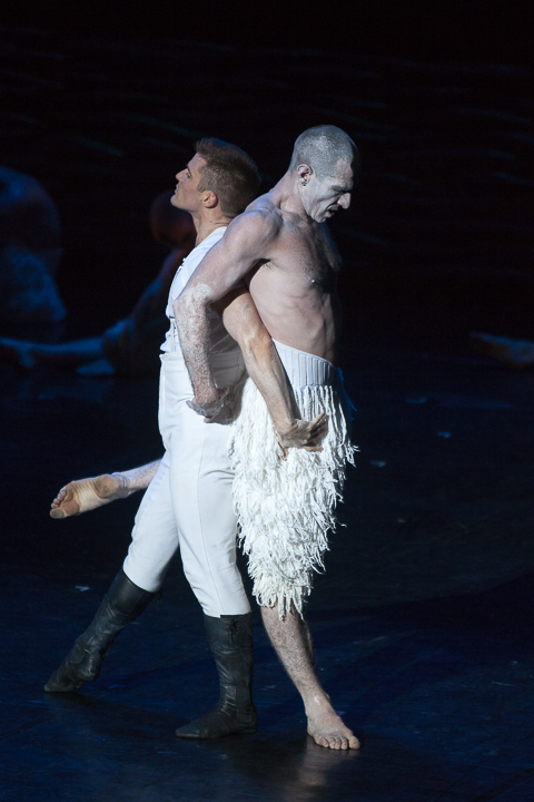 Matthew Bourne's Swan Lake @ Stadsschouwburg, picture 46, photographed by Koen Rondelez - FrontView Magazine
