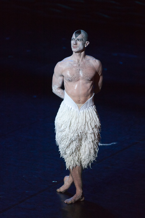 Matthew Bourne's Swan Lake @ Stadsschouwburg, picture 50, photographed by Koen Rondelez - FrontView Magazine