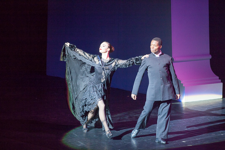 Matthew Bourne's Swan Lake @ Stadsschouwburg, picture 53, photographed by Koen Rondelez - FrontView Magazine