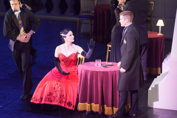 Matthew Bourne's Swan Lake @ Stadsschouwburg, picture 55, photographed by Koen Rondelez - FrontView Magazine