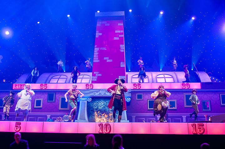 De grote Sinterklaasshow 2013 @ Sportpaleis, foto 11, foto's door Dimitri Vanlommel - FrontView Magazine