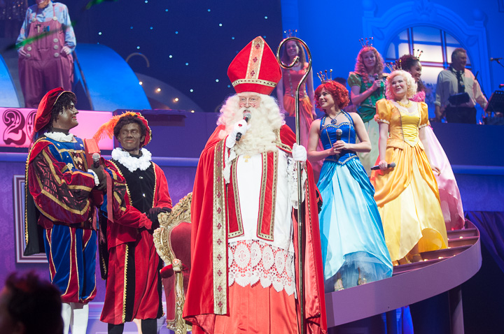 De grote Sinterklaasshow 2013 @ Sportpaleis, foto 142, foto's door Dimitri Vanlommel - FrontView Magazine