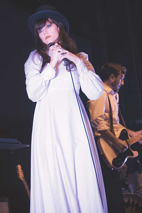 In The Valley Below @ Ancienne Belgique, picture 4, photographed by Elke Briers - FrontView Magazine