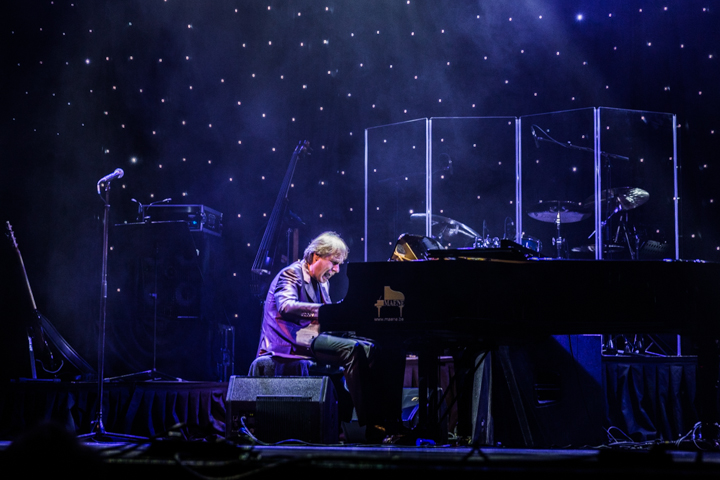 Richard Clayderman & Andrei Lugovski @ Casino Kursaal Oostende, picture 1, photographed by Guy Danneels - FrontView Magazine