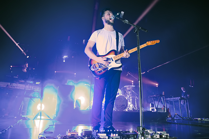 White Lies @ Ancienne Belgique, foto 8, foto's door Elke Briers - FrontView Magazine
