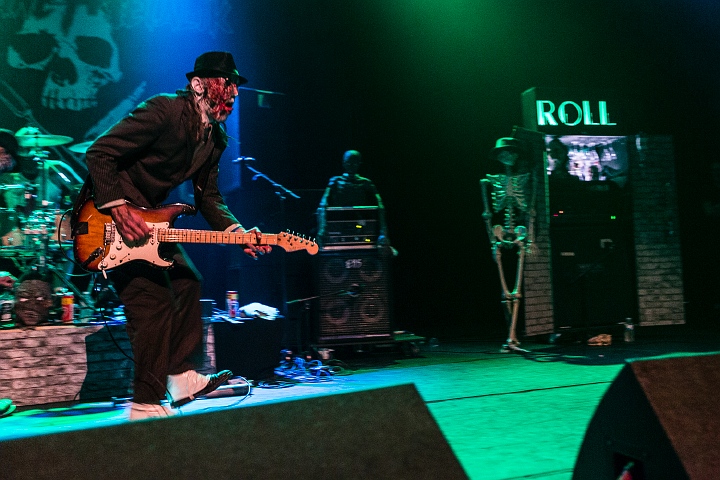 Banane Metalik @ Old School Rockabilly Psychosis Night Trix, picture 18, photographed by Edwin Houdevelt - FrontView Magazine