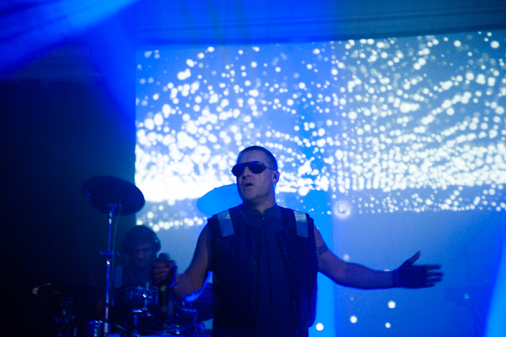 Front 242 @ De Casino, picture 2, photographed by Davy Vissers - FrontView Magazine