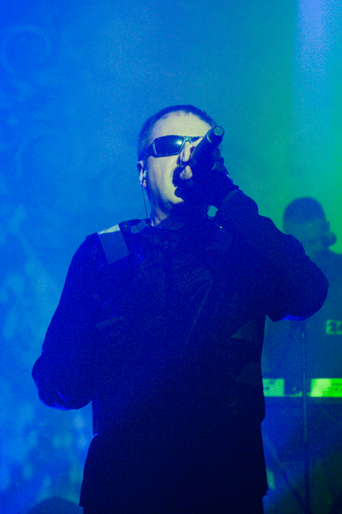 Front 242 @ De Casino, picture 15, photographed by Davy Vissers - FrontView Magazine