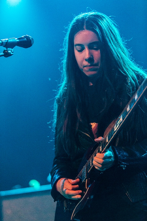 Haim @ Trix, picture 2, photographed by Edwin Houdevelt - FrontView Magazine